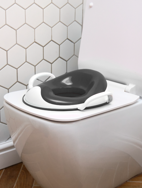 Miękka nakładka toaletowa z uchwytami weePOD Toilet Trainer SQUISH - szara - Prince Lionheart - obrazek 3