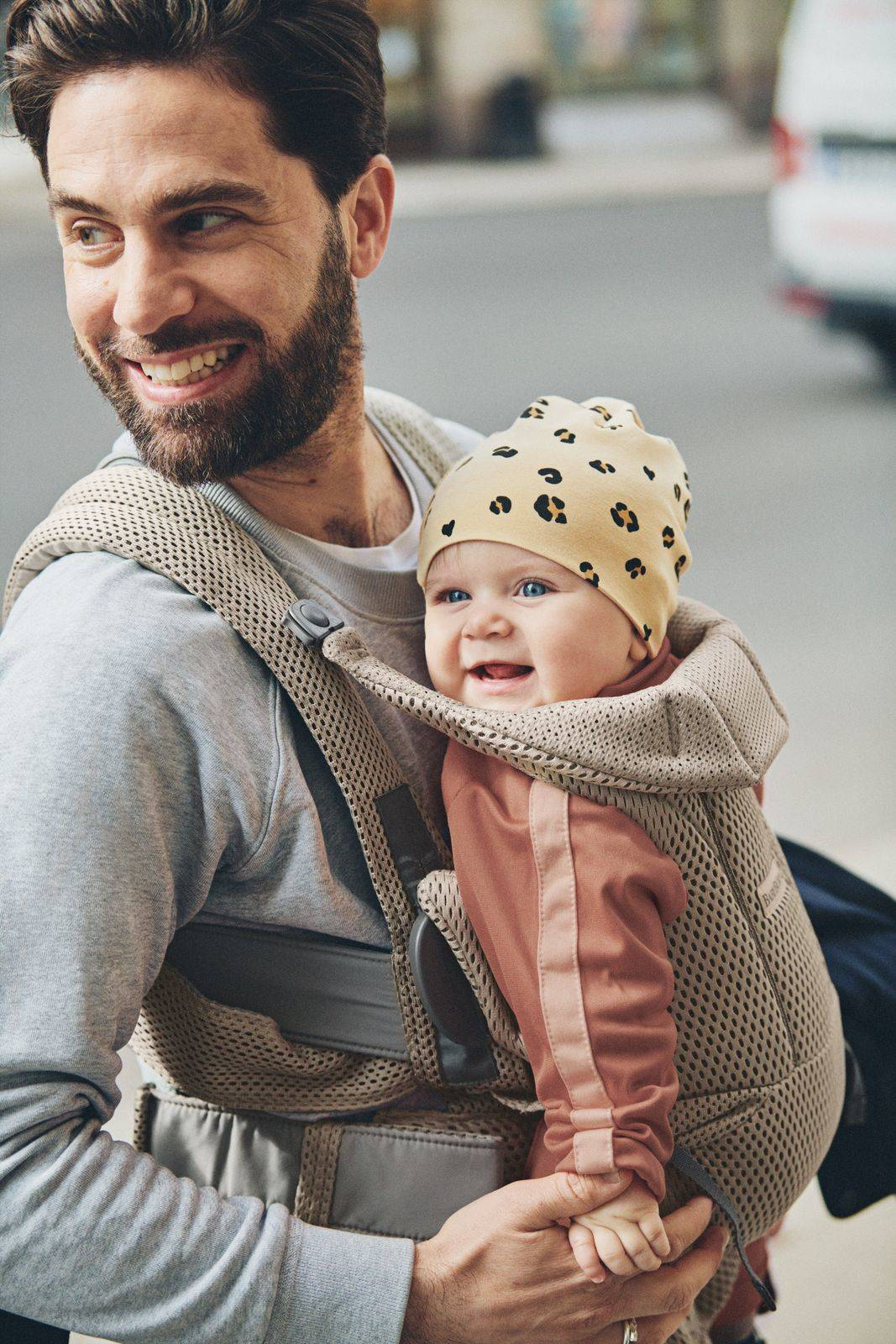 BABYBJORN MOVE 3D Mesh - nosidełko, Szary Beż - obrazek 5