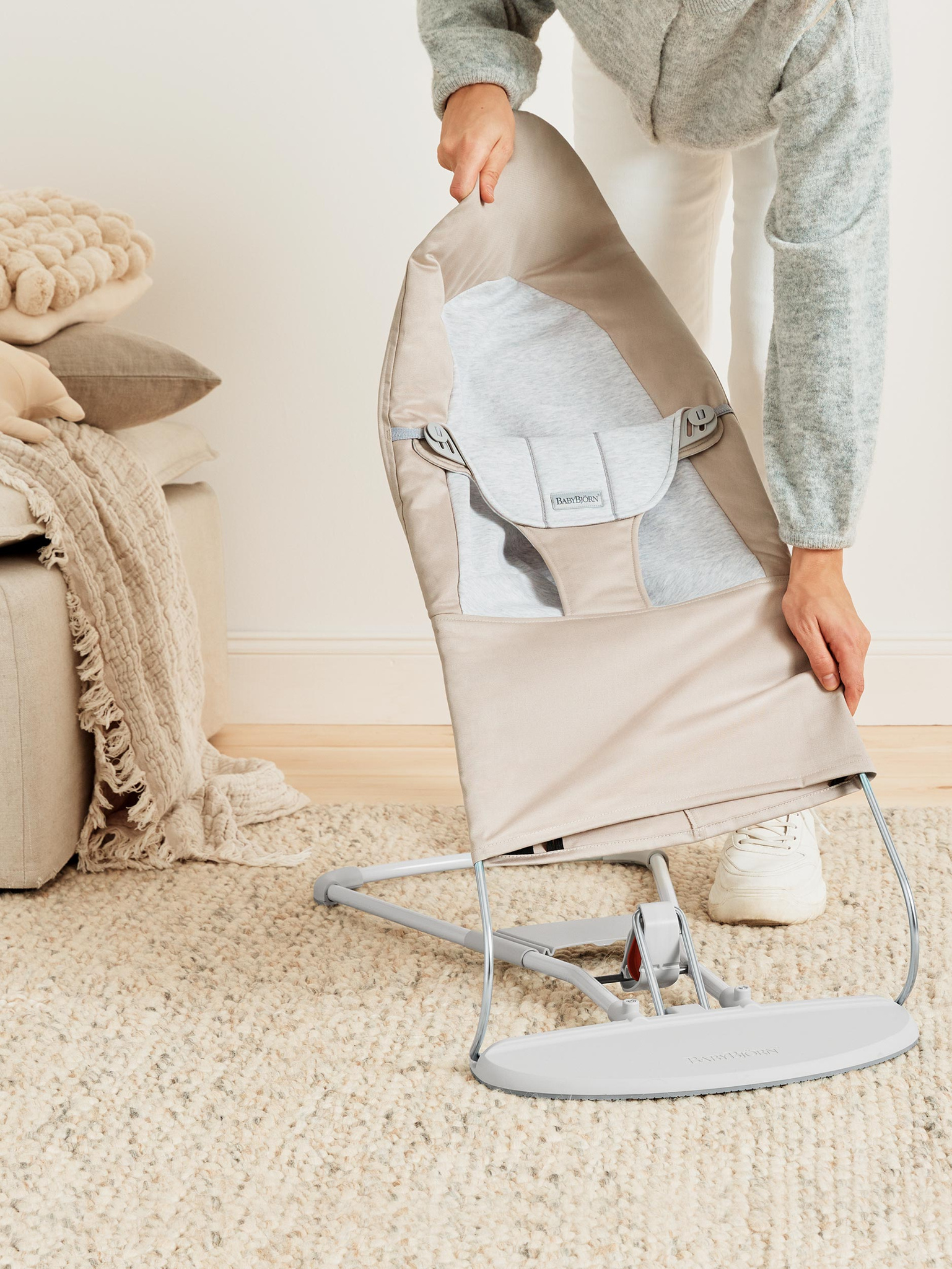 BABYBJORN - leżaczek BALANCE SOFT WOVEN/JERSEY - Beż/Szary - obrazek 3