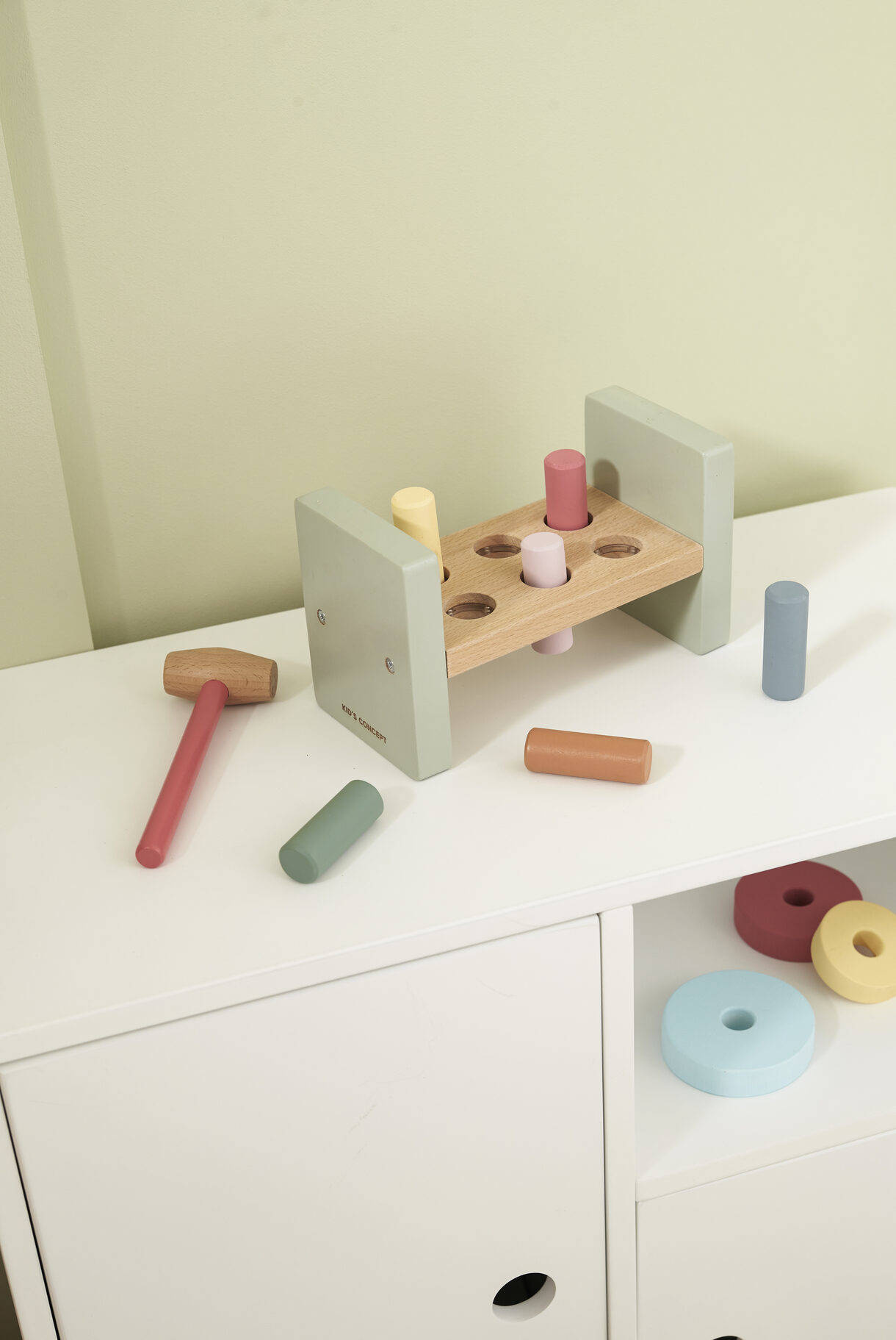 Kid's Concept - Ławka z młotkiem EDVIN - obrazek 2