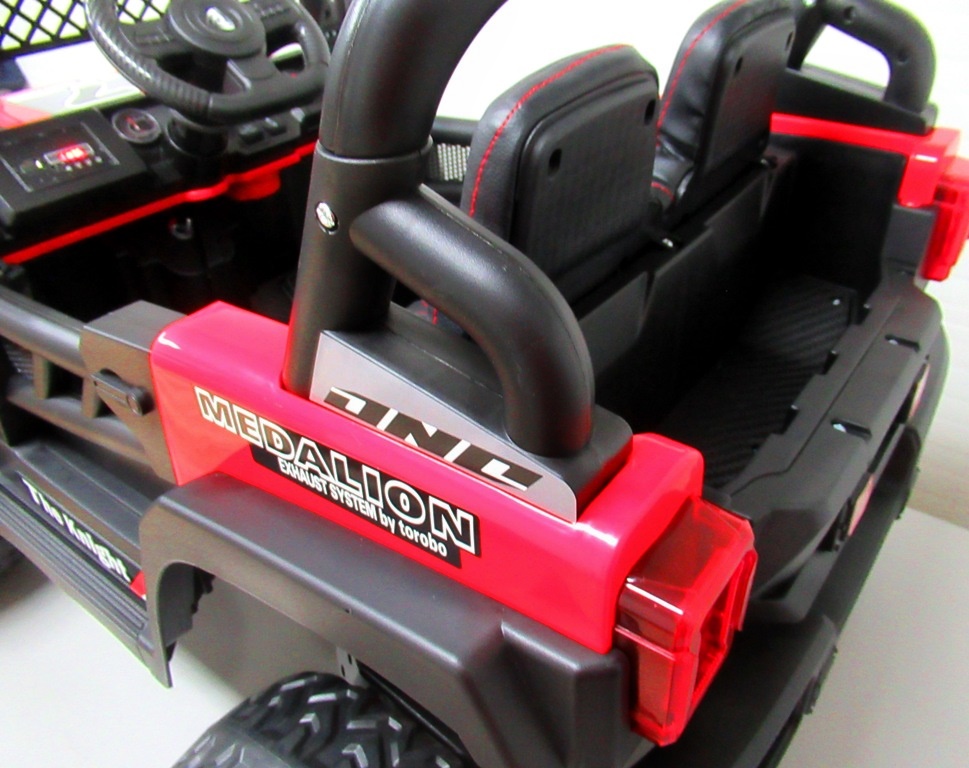 AUTO X17 R-SPORT CZERWONY Auto na akumulator EVA SKÓRA Pilot Akumulator litowo-jonowy - obrazek 4