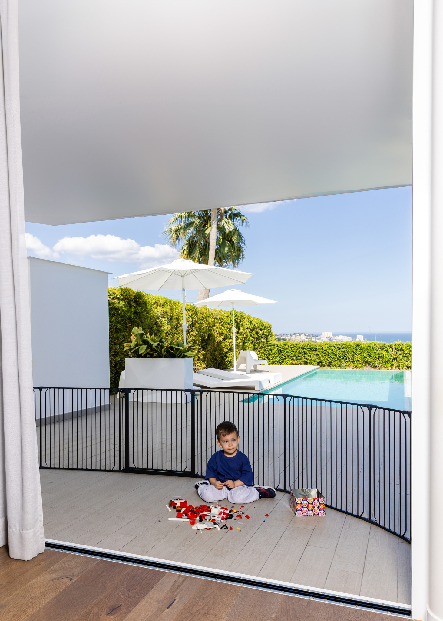 BabyDan - Kojec Carl Pentagon, czarny - obrazek 2