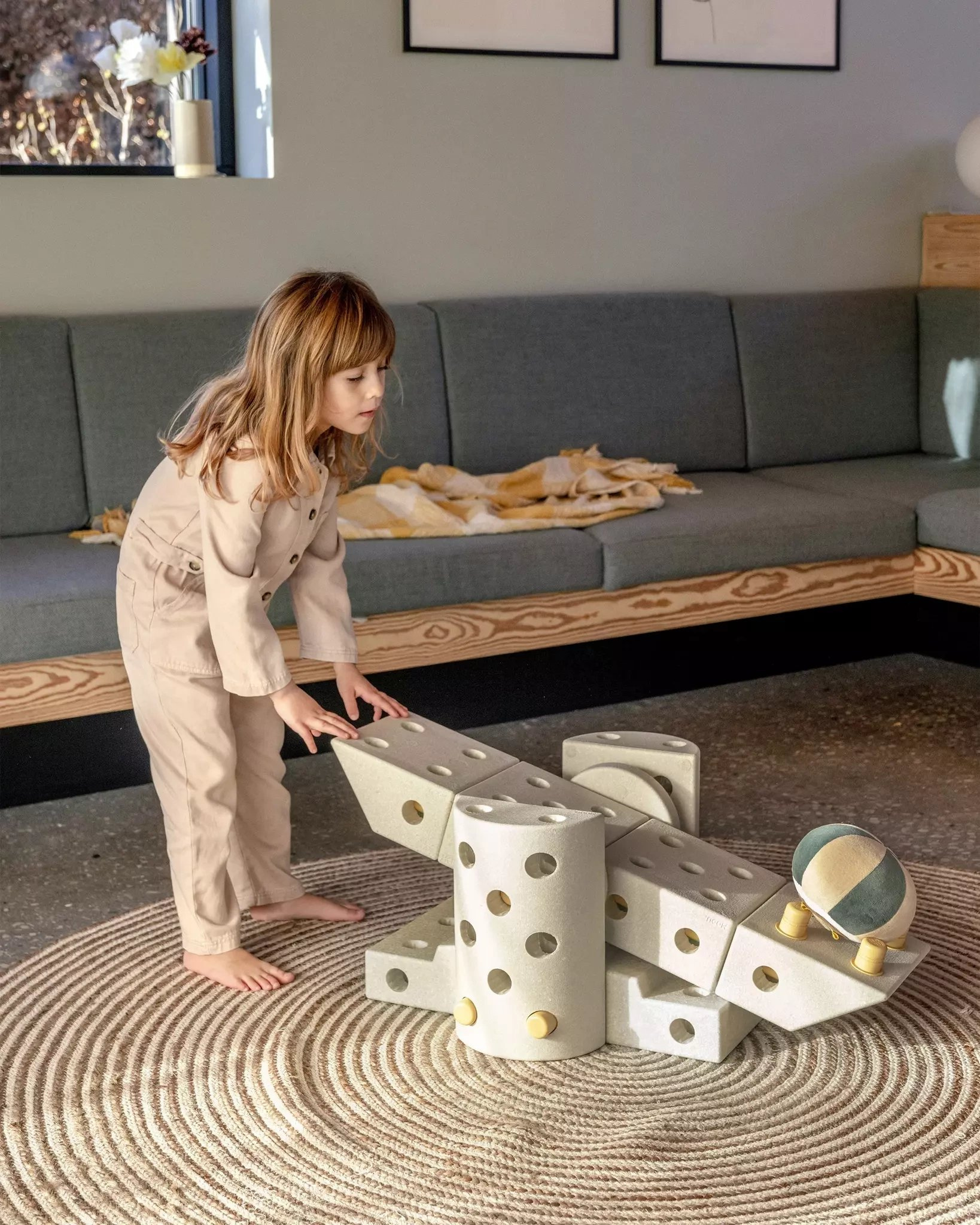 MODU Dreamer set – Kreatywne klocki rozwijające motorykę dużą, Sand Grey / Honey Yellow - obrazek 2
