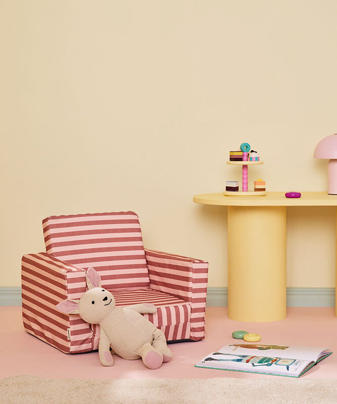pol_pl_KIDS-CONCEPT-rozkladany-fotel-w-paski-clay-pink-36432_4