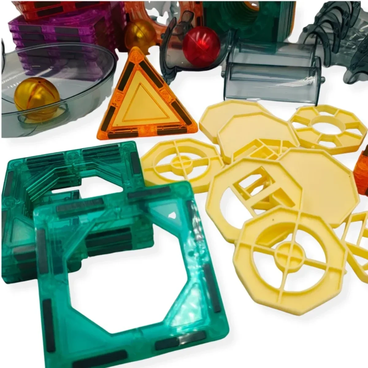 Klocki magnetyczne kulodrom tęczowy 95 el. – Magnetic Tiles 4+ - obrazek 5