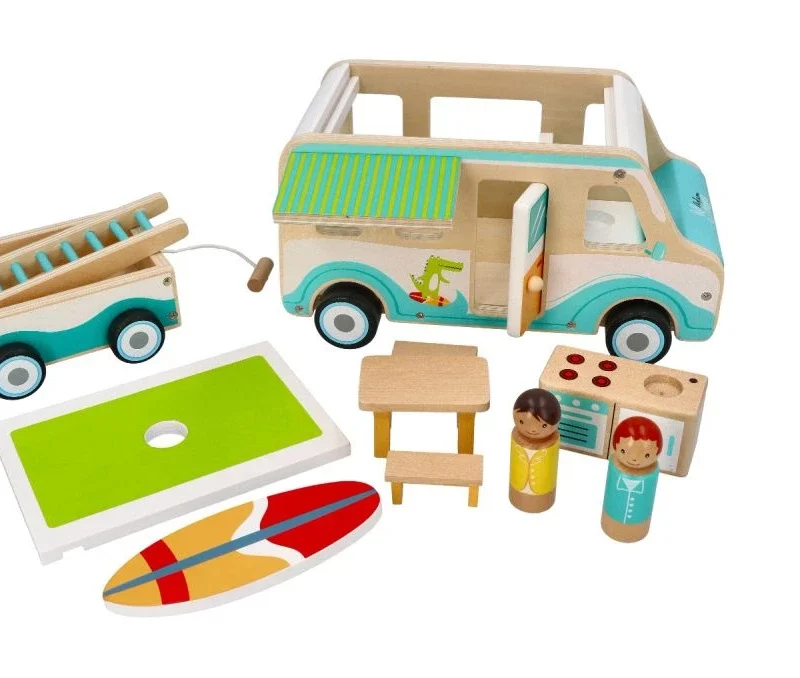 Adam Toys Drewniany kamper z przyczepką i akcesoriami